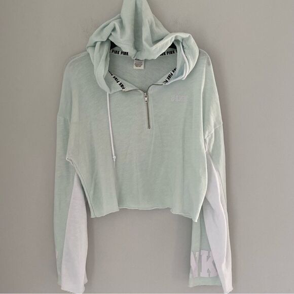 Victoria’s Secret Women’s 1/4 Sipper Long Sleeve Cropped Thin Sweatshirt size S - Picture 1 of 3